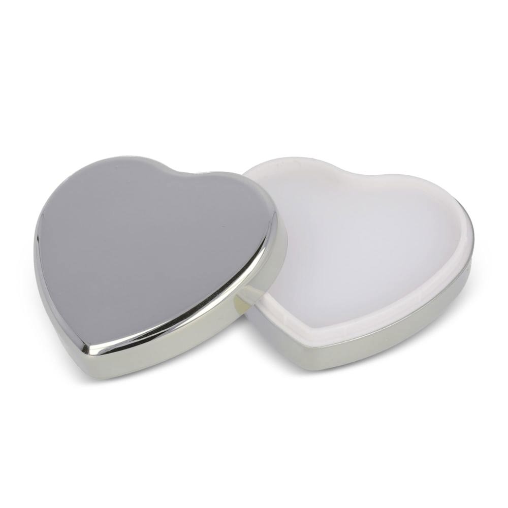 Lippenbalsam in Flacher metallischer Herzformdose - silber